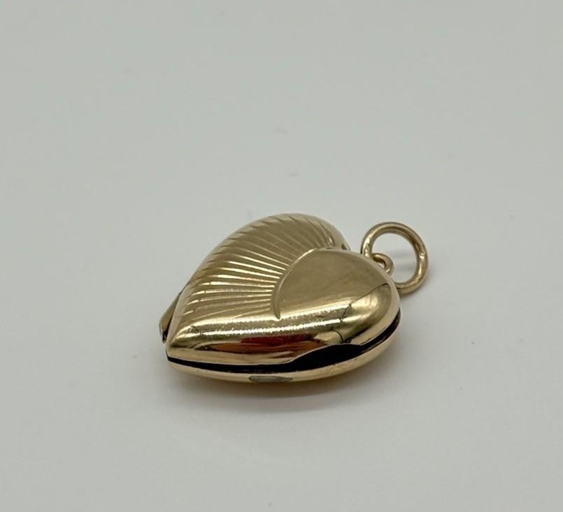 Aufklappbarer Herz - Anhänger aus 333er 8k Gold - Ludowinger