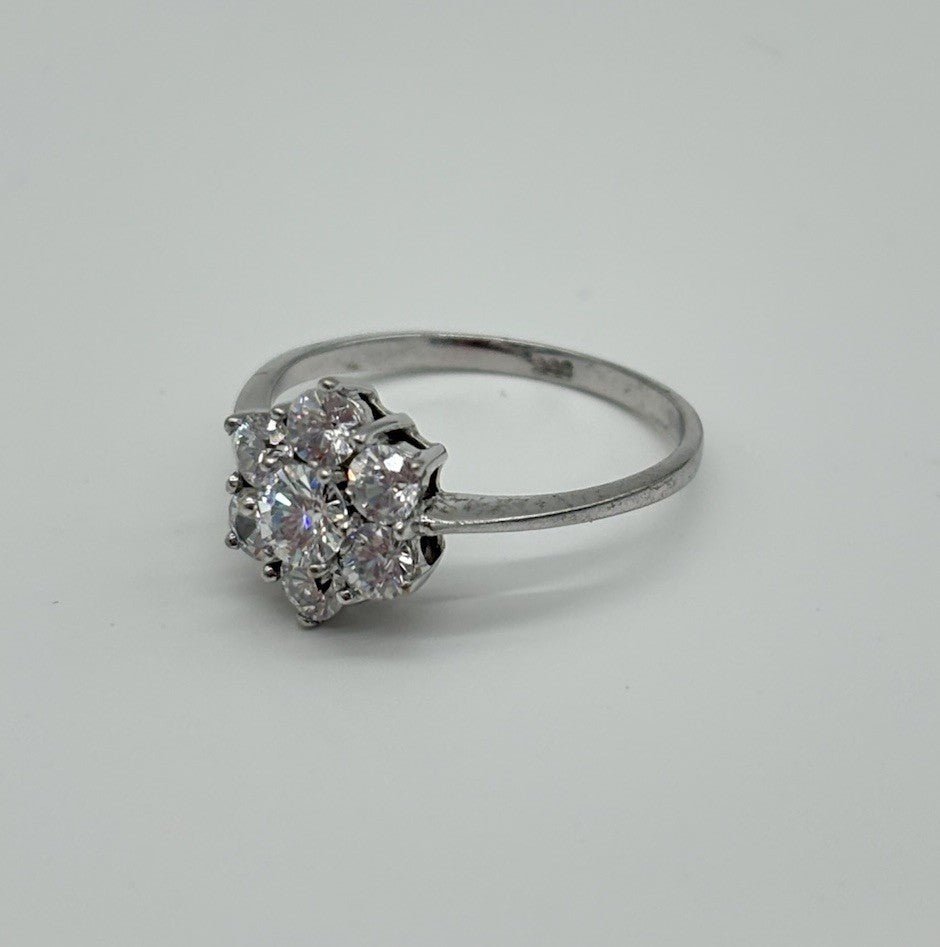 Blumenring aus 333er Weißgold - Ludowinger