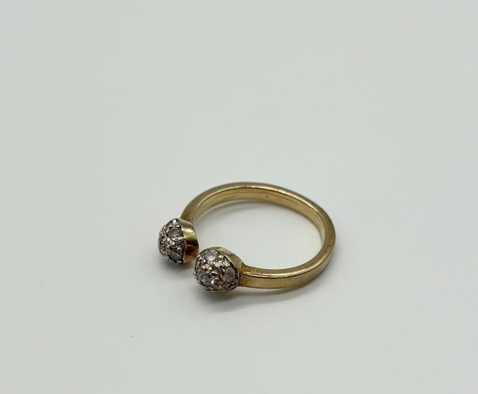 Daisy Cluster Torque Ring aus 375/000 9k Gold - Ludowinger