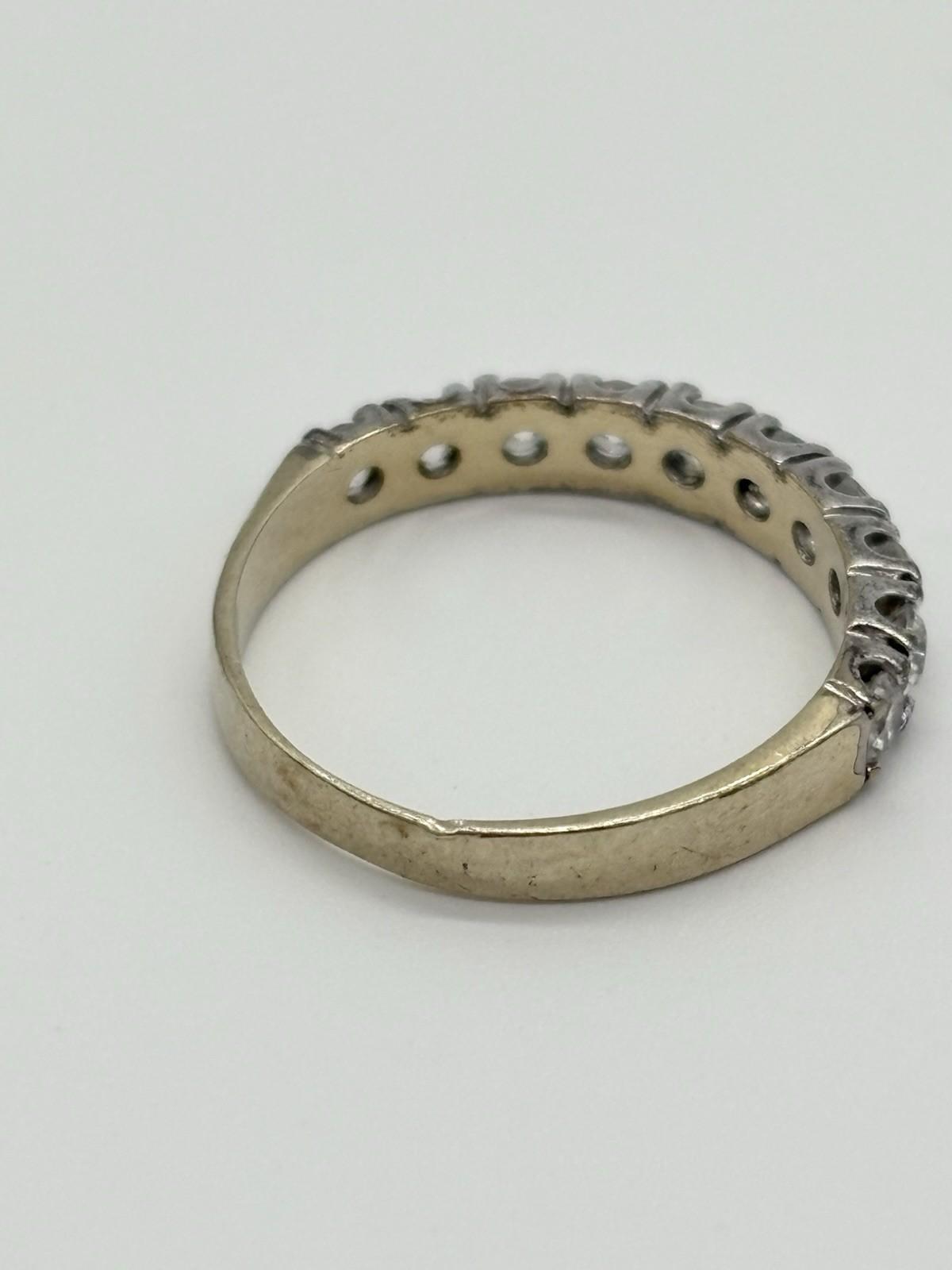 Halbmemory - Ring aus 333er Gold mit Zirkonia - Steinen, RG 50/51 - Ludowinger