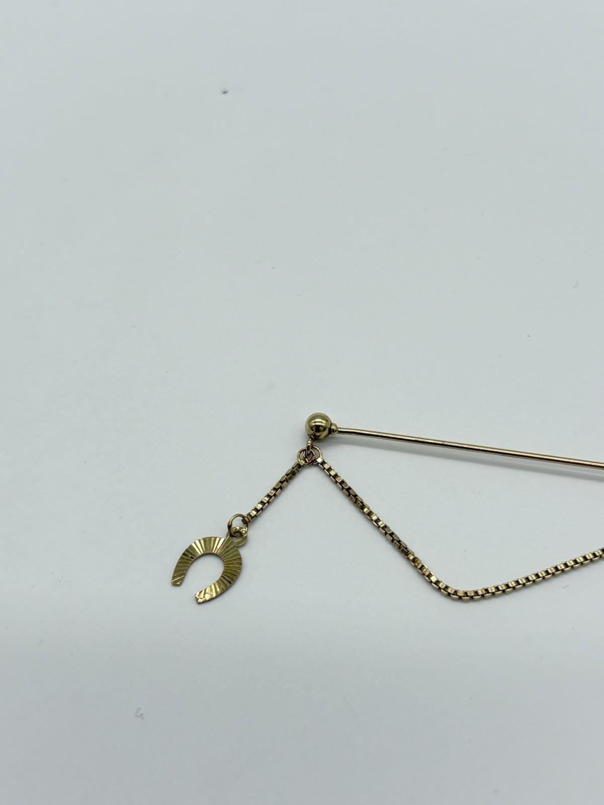 Hübsche Anstecknadel aus 333er 8k Gold mit einem Hufeisen, L 5,5 cm - Ludowinger