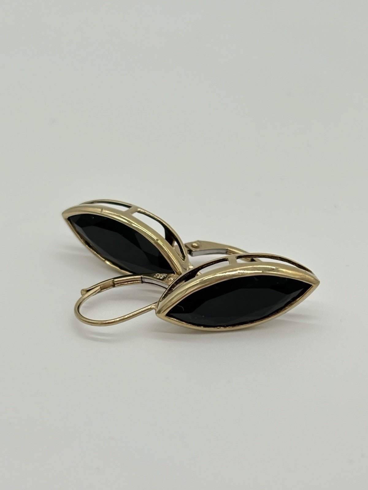 Ohrringe aus 333er Gold mit Onyx - Edelstein - Ludowinger