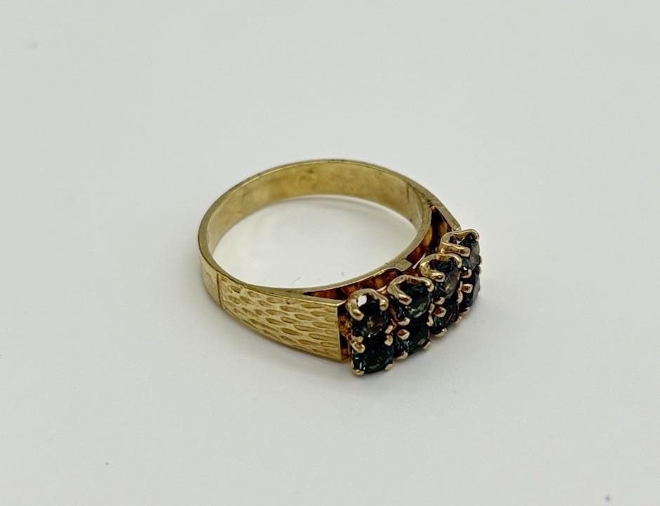 Ring aus 333/000 8k Gold mit Smaragden, RG 52 - Ludowinger