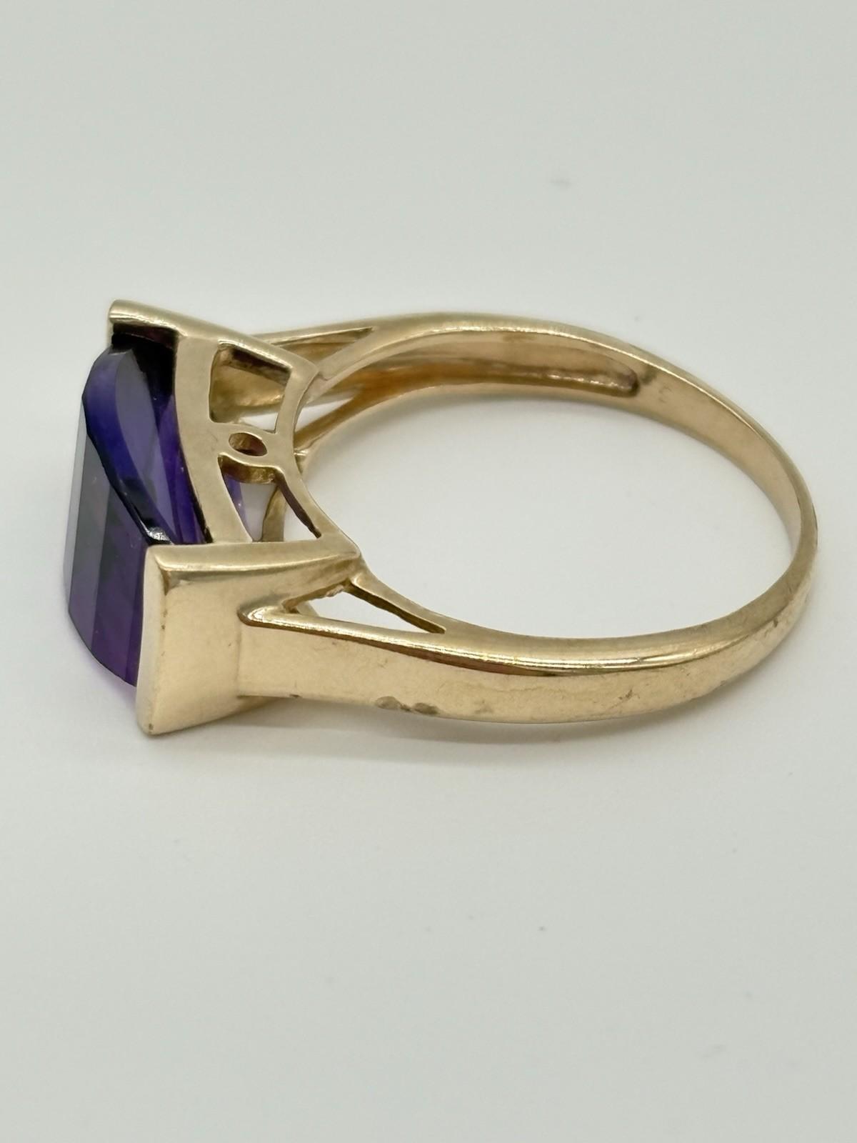 Ring aus 333er Gold mit Amethyst - Ludowinger