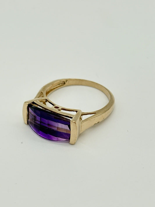Ring aus 333er Gold mit Amethyst - Ludowinger