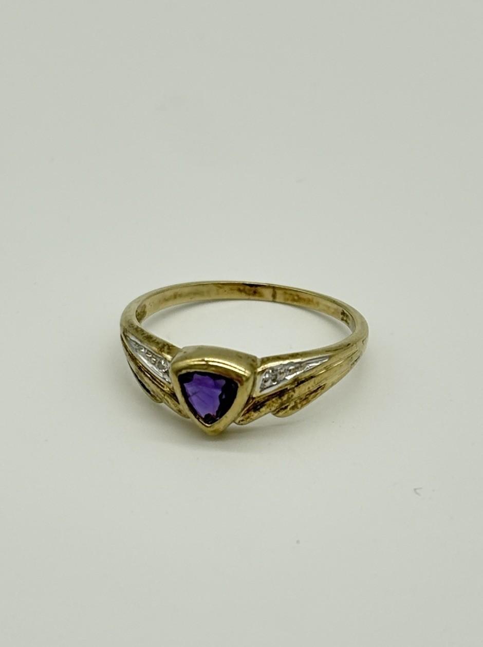 Ring aus 333er Gold mit Amethyst - Ludowinger