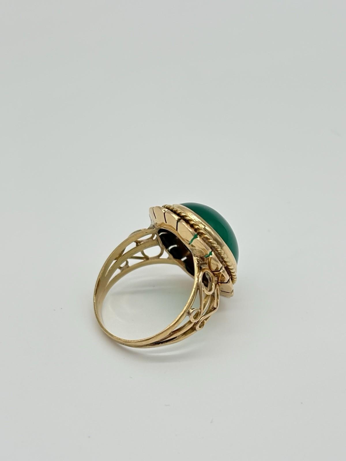 Ring aus 585er Gold mit Jade Cabochon - Ludowinger